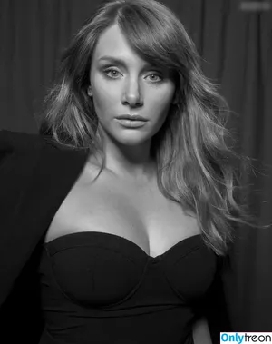 Bryce Dallas Howard / brycedhoward nude photo #0636