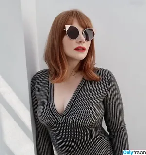 Bryce Dallas Howard / brycedhoward nude photo #0648