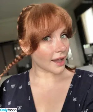 Bryce Dallas Howard / brycedhoward nude photo #0649