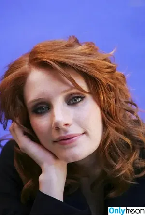 Bryce Dallas Howard / brycedhoward nude photo #0664