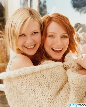 Bryce Dallas Howard / brycedhoward nude photo #0702