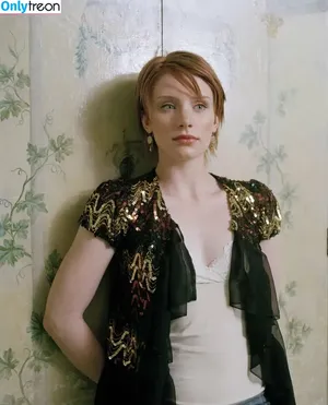 Bryce Dallas Howard / brycedhoward nude photo #0715