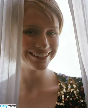Bryce Dallas Howard / brycedhoward nude photo #0719