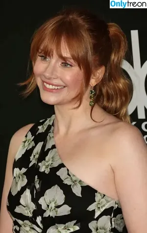 Bryce Dallas Howard / brycedhoward nude photo #0728
