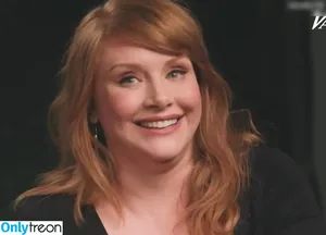 Bryce Dallas Howard / brycedhoward nude photo #0757