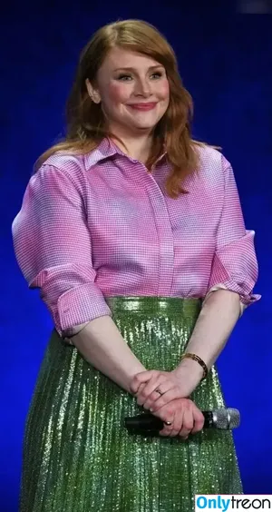 Bryce Dallas Howard / brycedhoward nude photo #0767