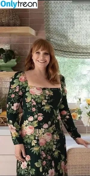 Bryce Dallas Howard / brycedhoward nude photo #0777
