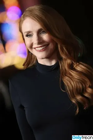 Bryce Dallas Howard / brycedhoward nude photo #0879