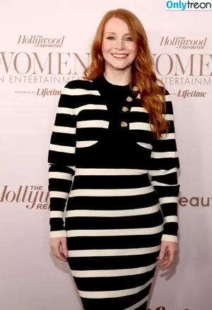Bryce Dallas Howard / brycedhoward nude photo #0893