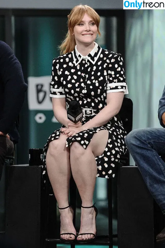 Bryce Dallas Howard nude photo #0023 (brycedhoward)