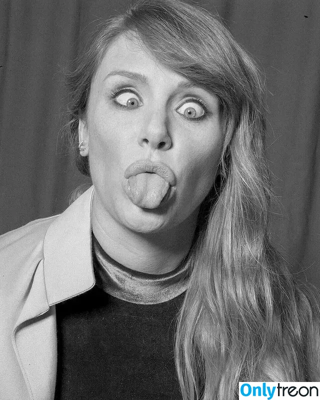 Bryce Dallas Howard nude photo #0047 (brycedhoward)