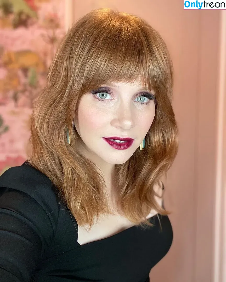 Bryce Dallas Howard nude photo #0075 (brycedhoward)