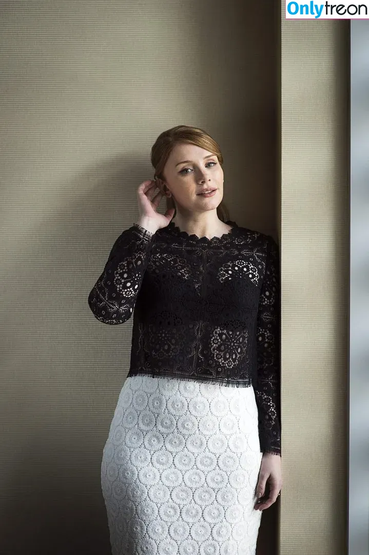 Bryce Dallas Howard nude photo #0089 (brycedhoward)