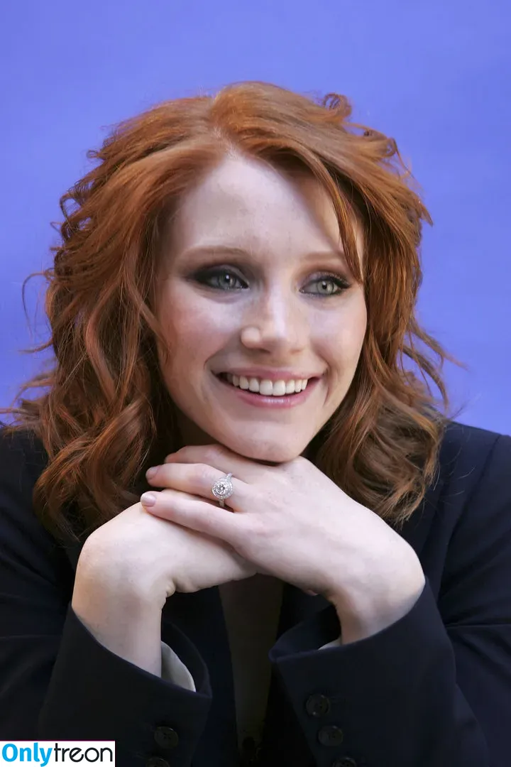 Bryce Dallas Howard nude photo #0091 (brycedhoward)
