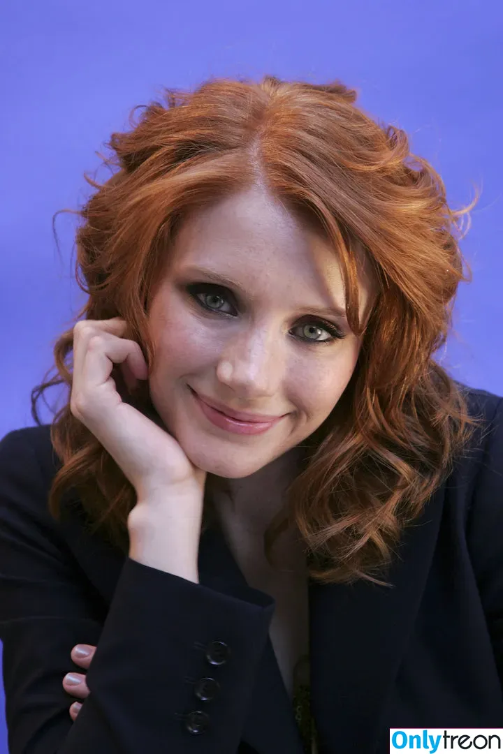 Bryce Dallas Howard nude photo #0096 (brycedhoward)