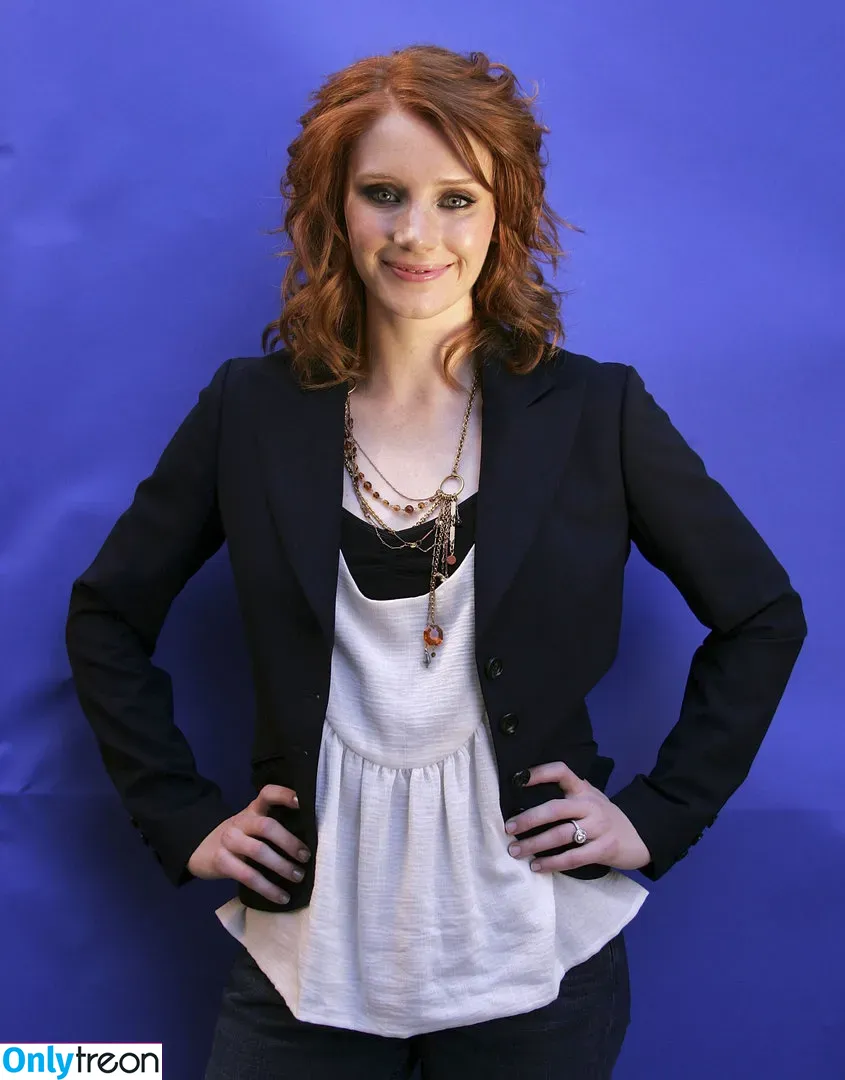 Bryce Dallas Howard nude photo #0098 (brycedhoward)