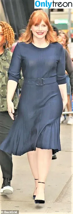 Bryce Dallas Howard nude photo #0122 (brycedhoward)