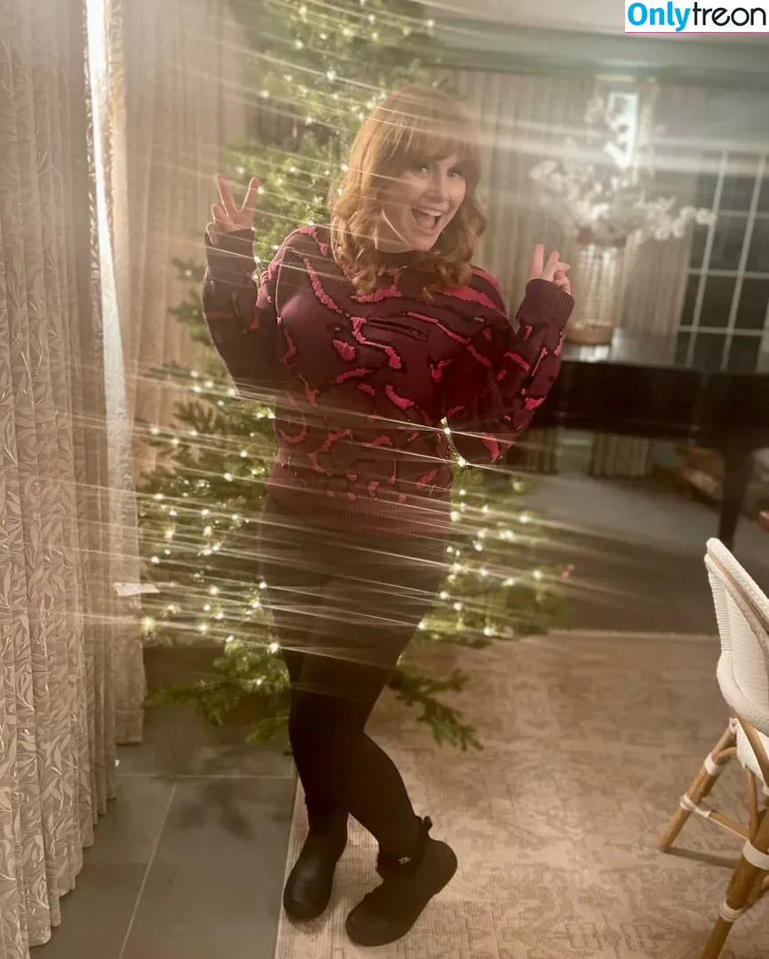 Bryce Dallas Howard nude photo #0157 (brycedhoward)