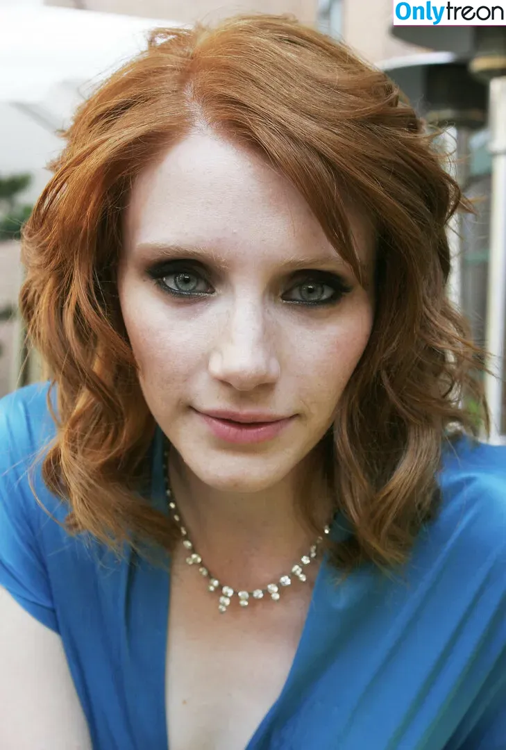 Bryce Dallas Howard nude photo #0170 (brycedhoward)