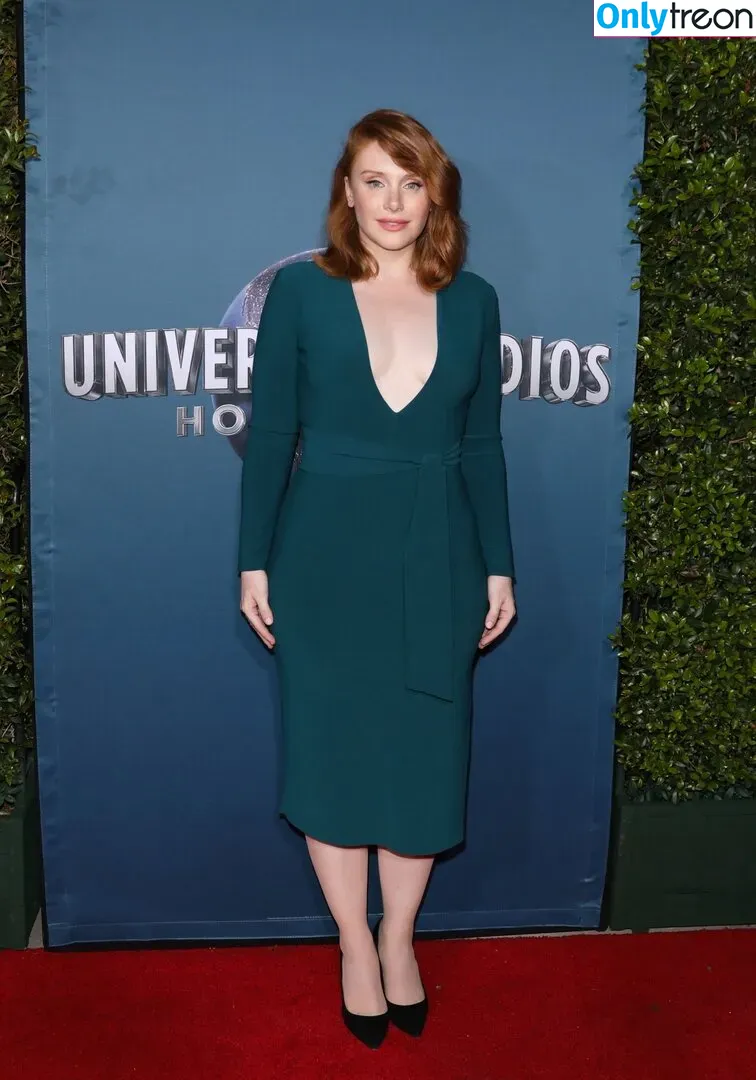 Bryce Dallas Howard nude photo #0182 (brycedhoward)