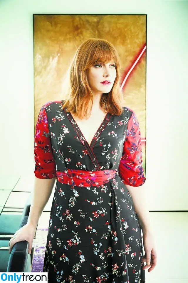 Bryce Dallas Howard nude photo #0206 (brycedhoward)
