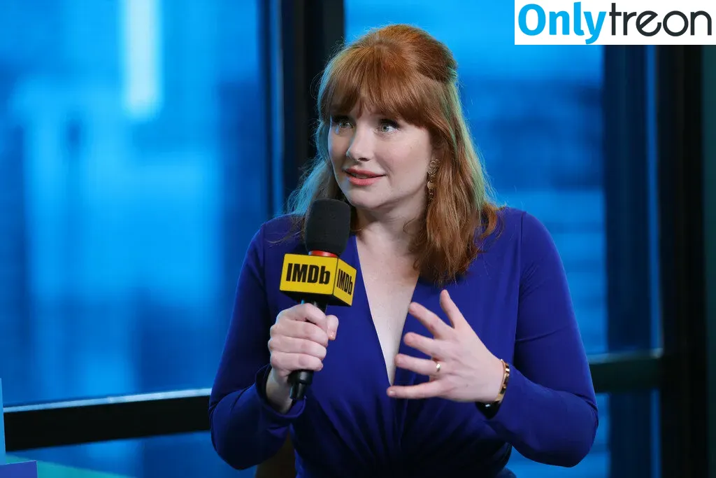 Bryce Dallas Howard nude photo #0207 (brycedhoward)