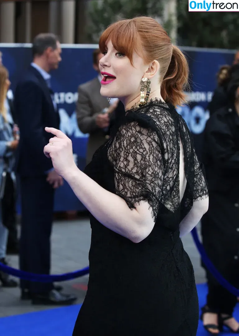 Bryce Dallas Howard nude photo #0221 (brycedhoward)