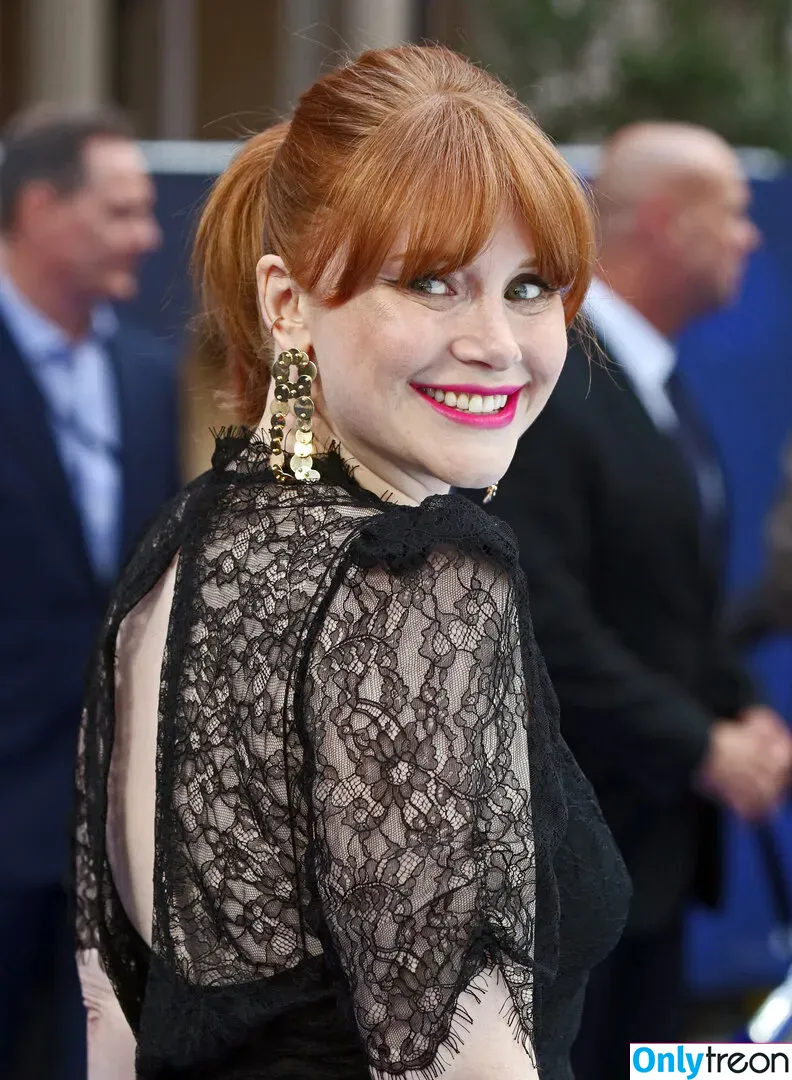 Bryce Dallas Howard nude photo #0230 (brycedhoward)
