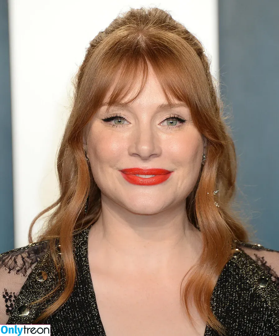 Bryce Dallas Howard nude photo #0283 (brycedhoward)