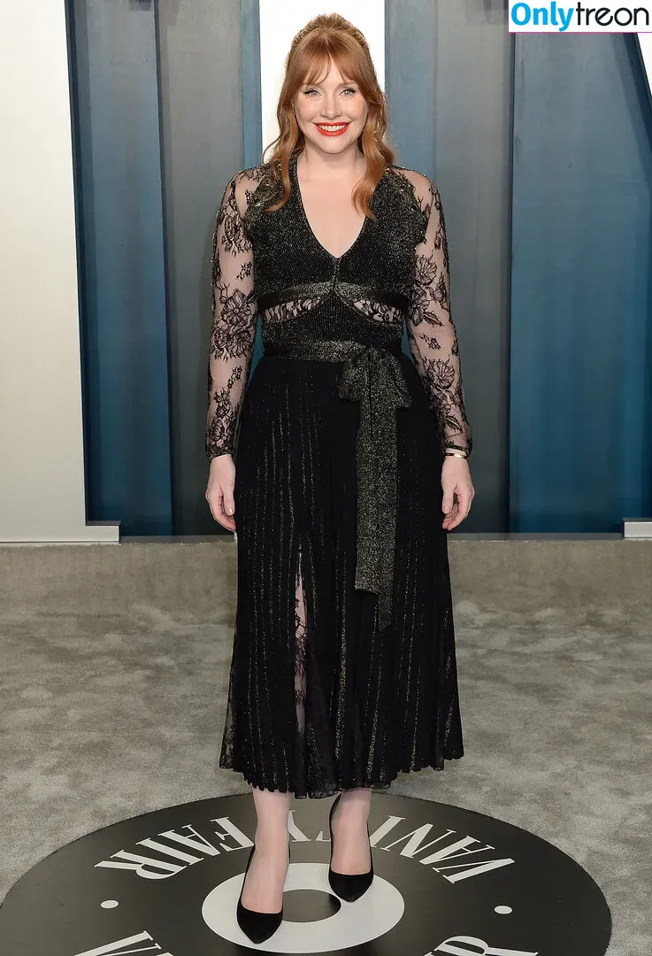 Bryce Dallas Howard nude photo #0287 (brycedhoward)