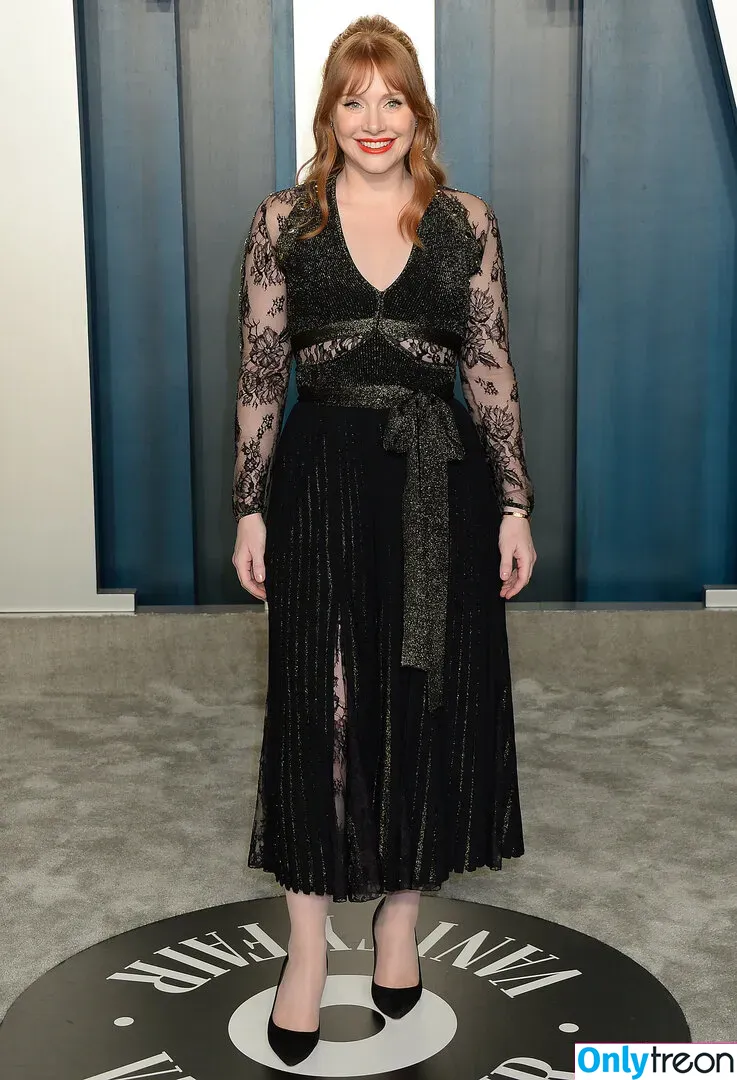 Bryce Dallas Howard nude photo #0288 (brycedhoward)