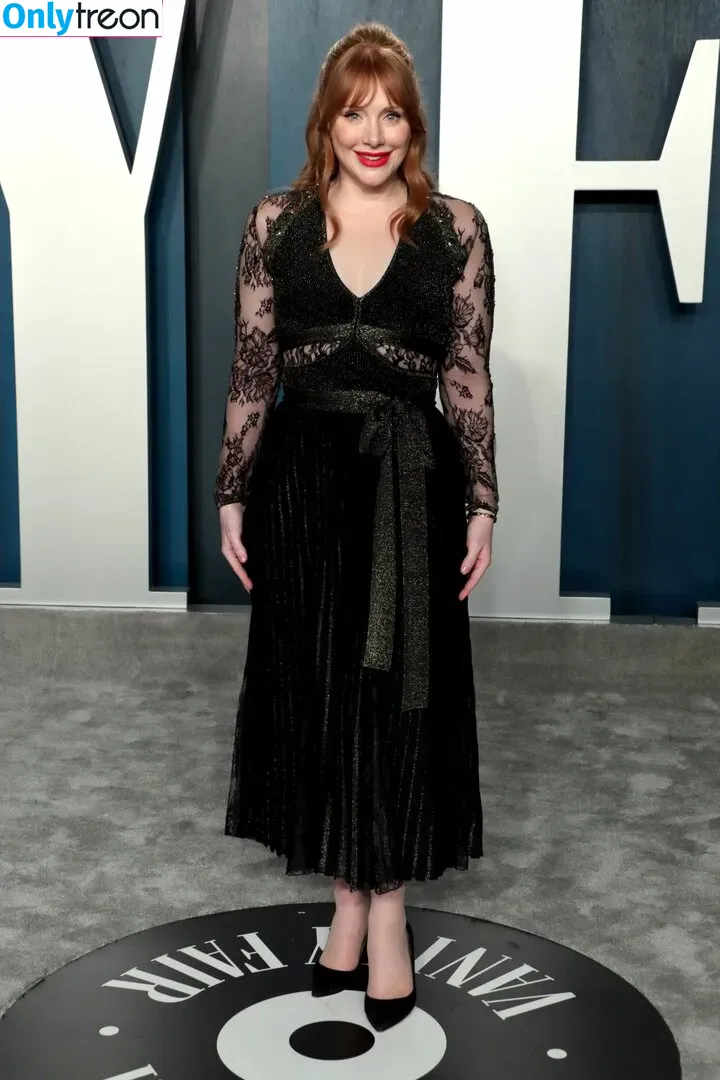 Bryce Dallas Howard nude photo #0309 (brycedhoward)
