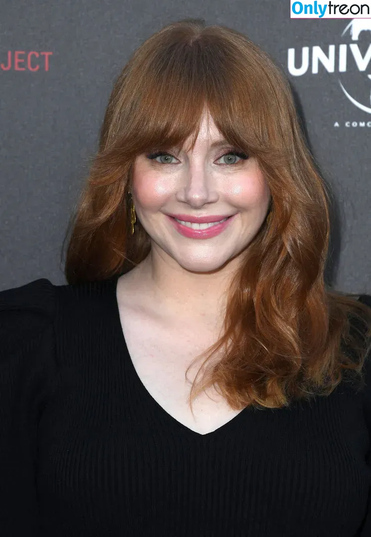 Bryce Dallas Howard nude photo #0318 (brycedhoward)
