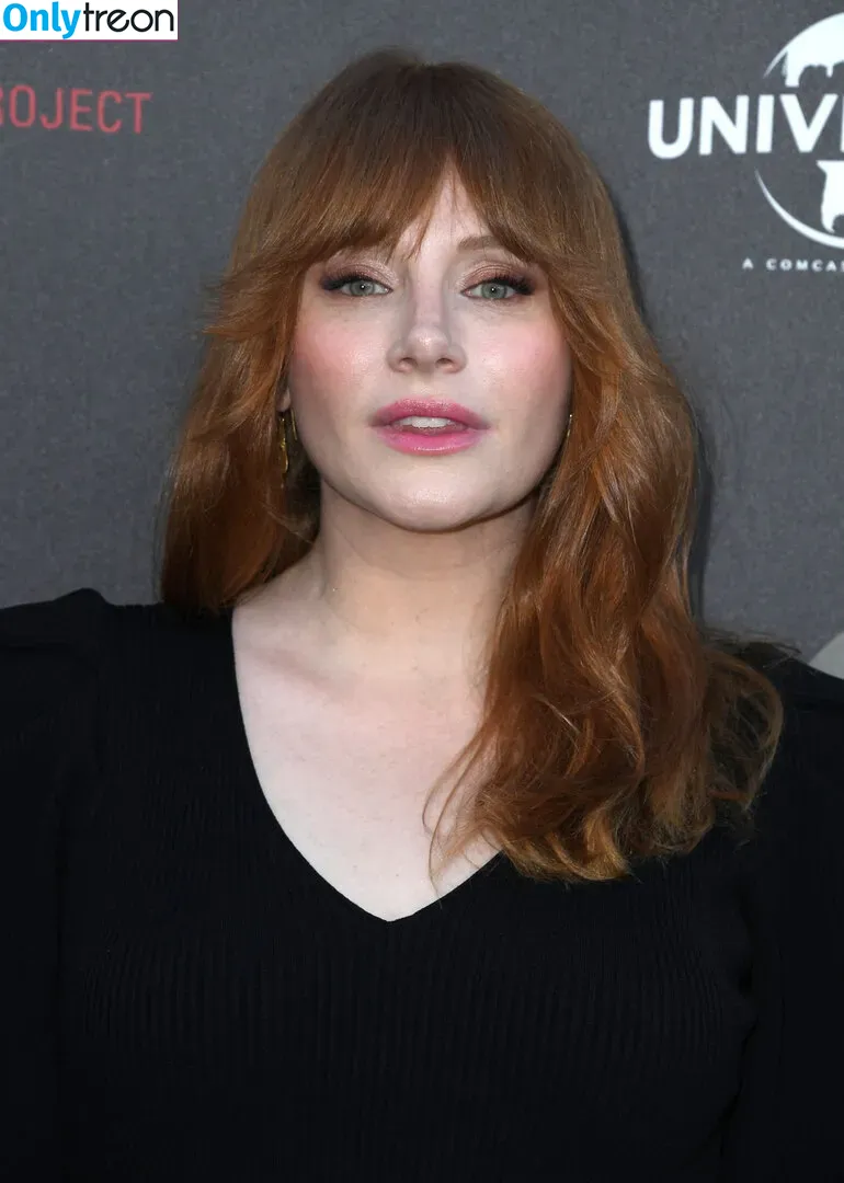 Bryce Dallas Howard nude photo #0321 (brycedhoward)