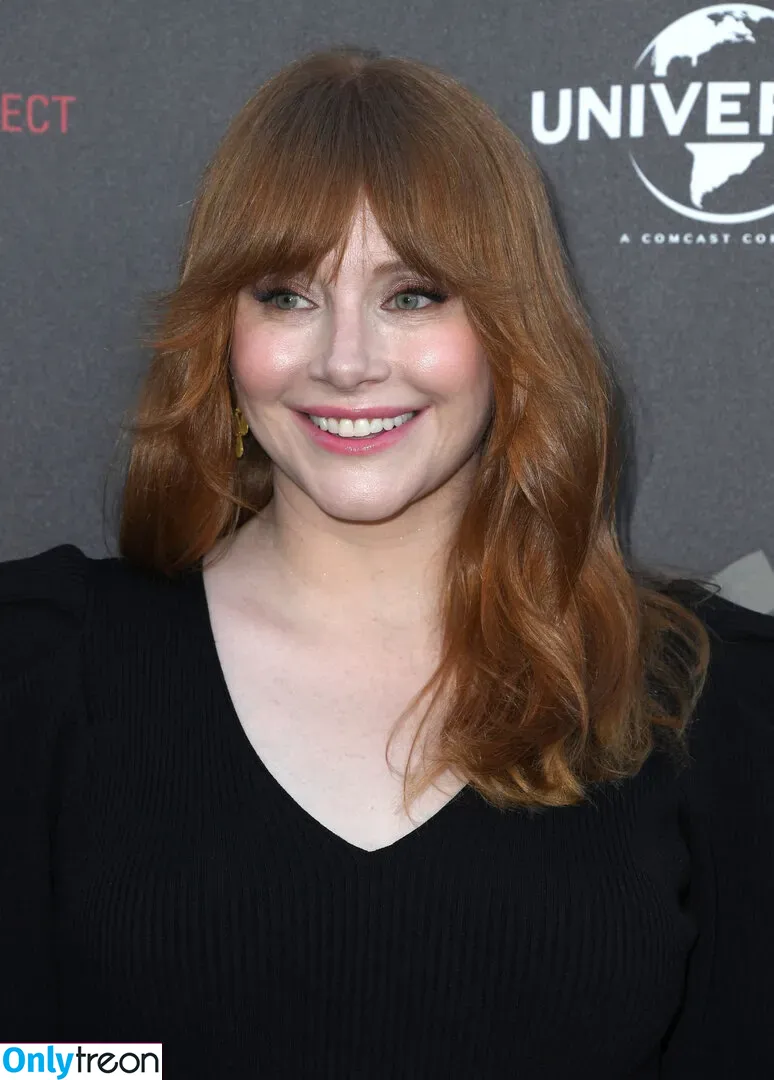 Bryce Dallas Howard nude photo #0322 (brycedhoward)