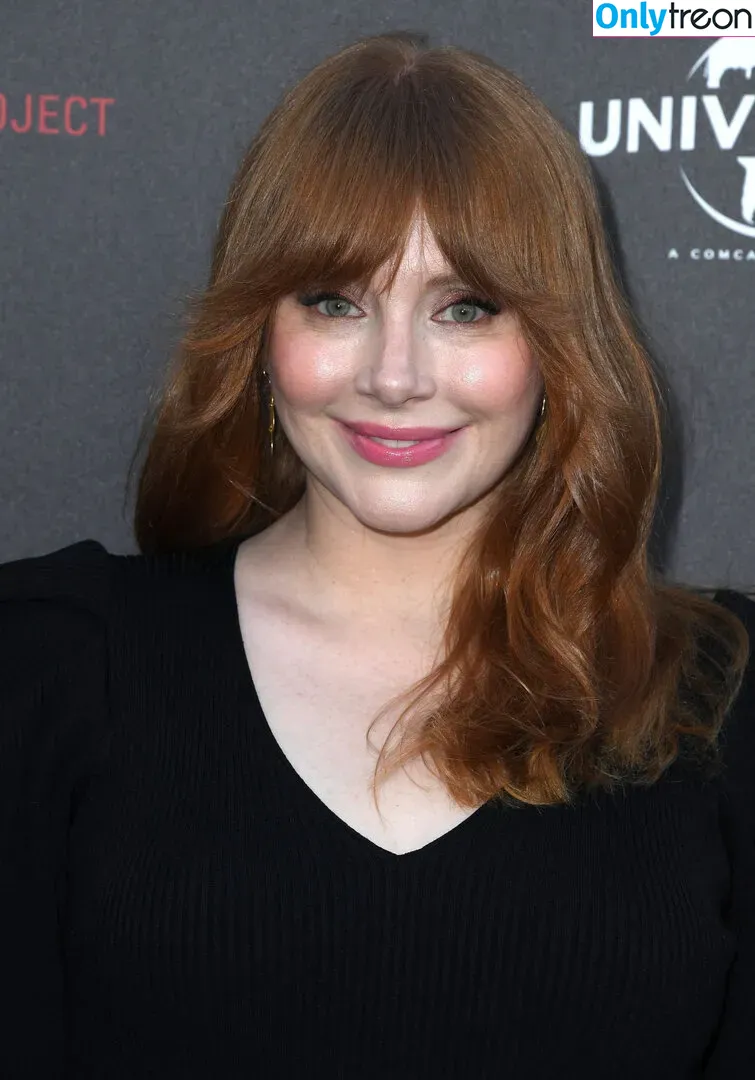 Bryce Dallas Howard nude photo #0323 (brycedhoward)