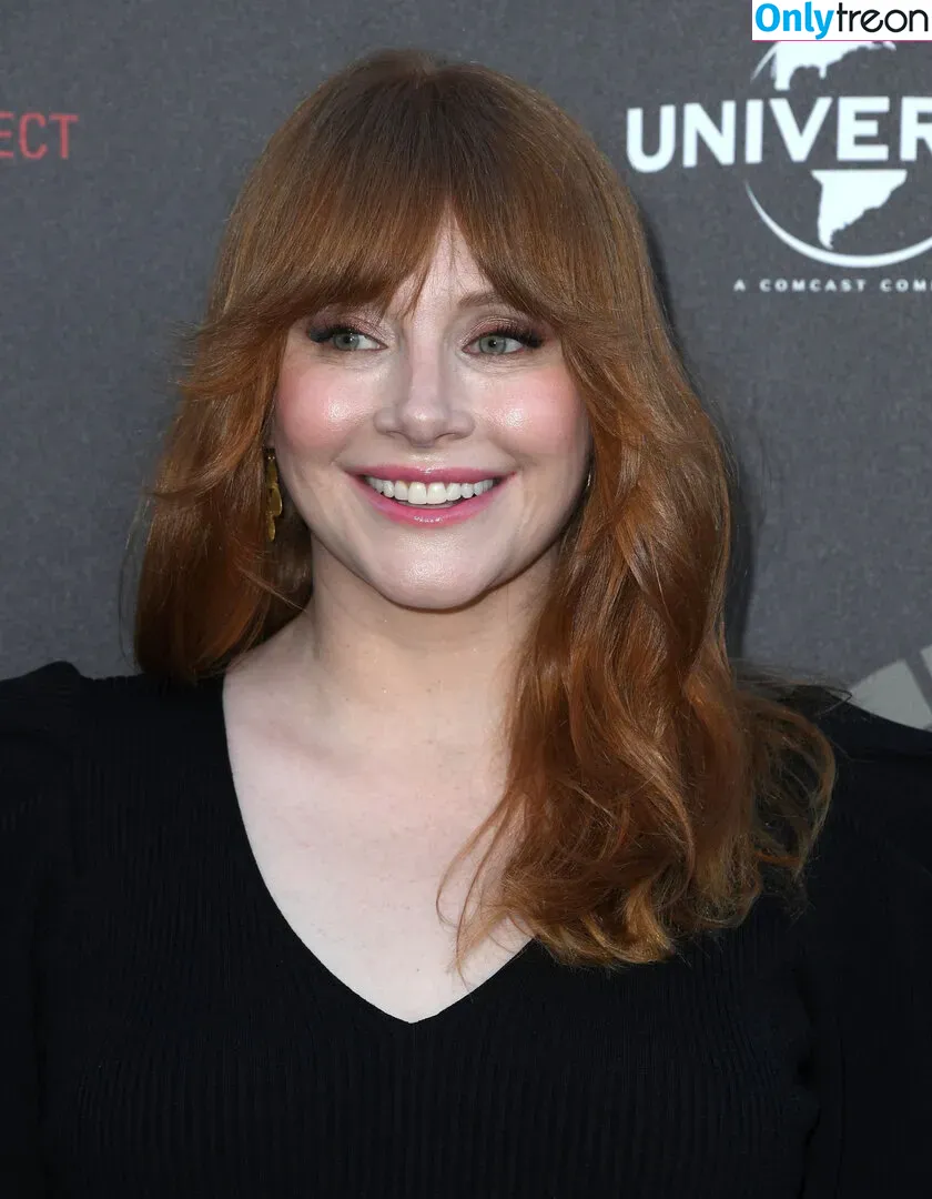 Bryce Dallas Howard nude photo #0329 (brycedhoward)
