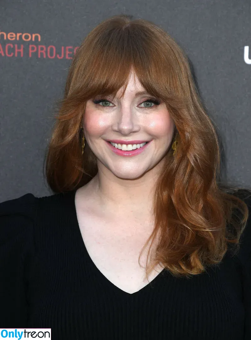 Bryce Dallas Howard nude photo #0333 (brycedhoward)