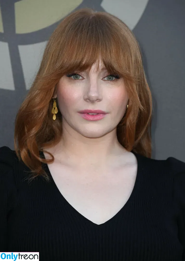Bryce Dallas Howard nude photo #0334 (brycedhoward)