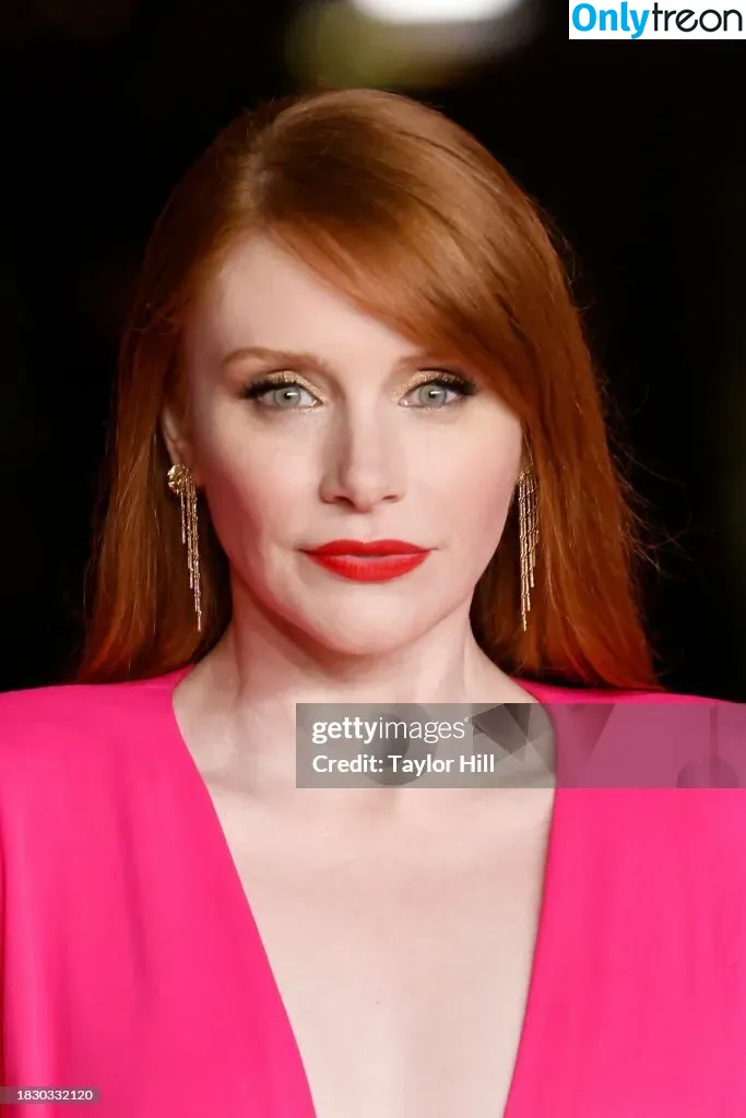 Bryce Dallas Howard nude photo #0394 (brycedhoward)