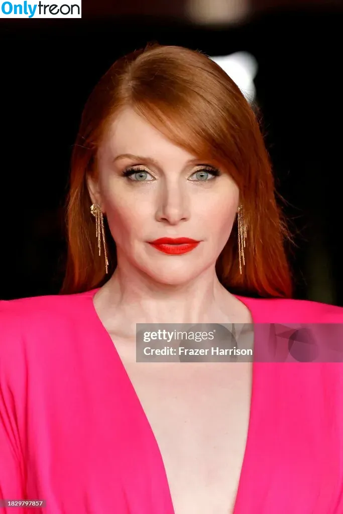 Bryce Dallas Howard nude photo #0396 (brycedhoward)