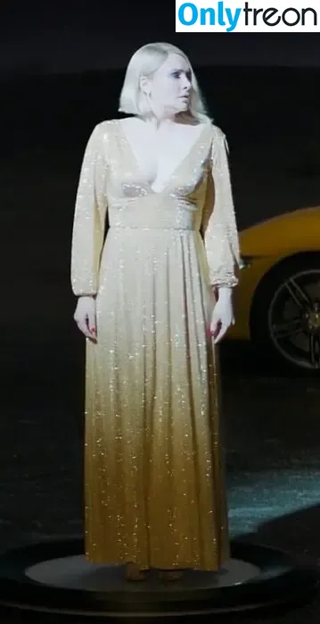 Bryce Dallas Howard nude photo #0541 (brycedhoward)