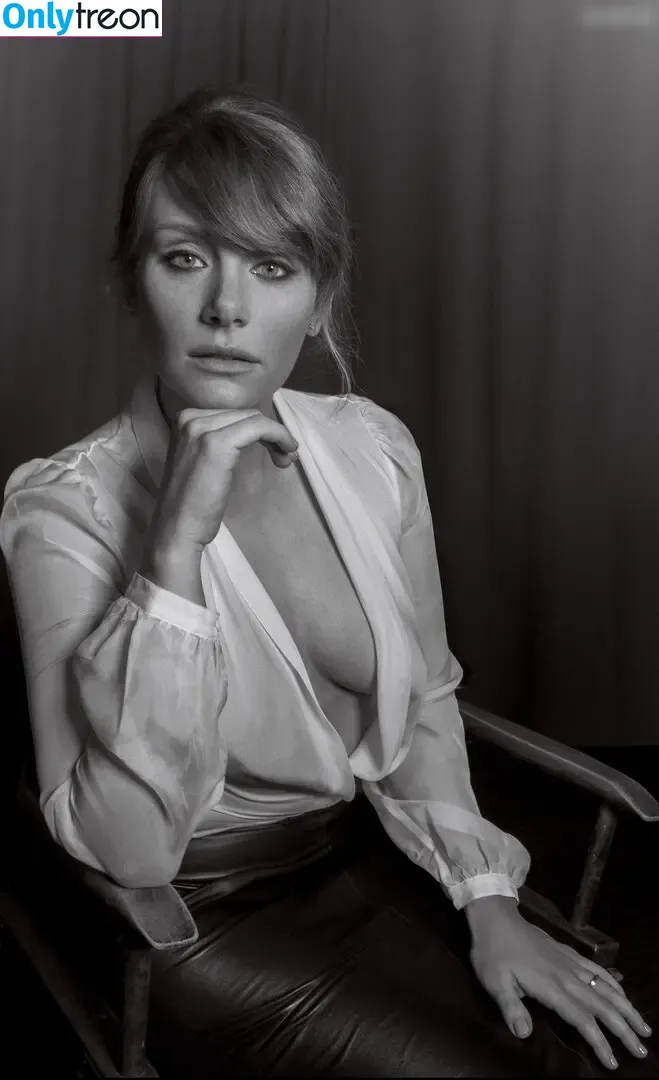 Bryce Dallas Howard nude photo #0616 (brycedhoward)