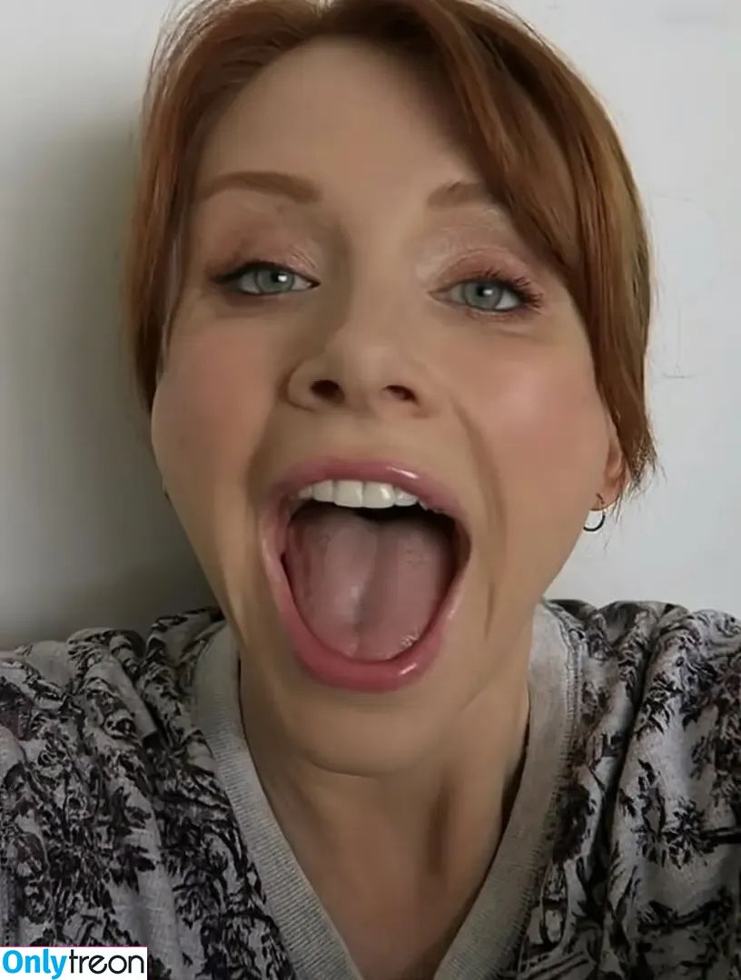 Bryce Dallas Howard nude photo #0640 (brycedhoward)
