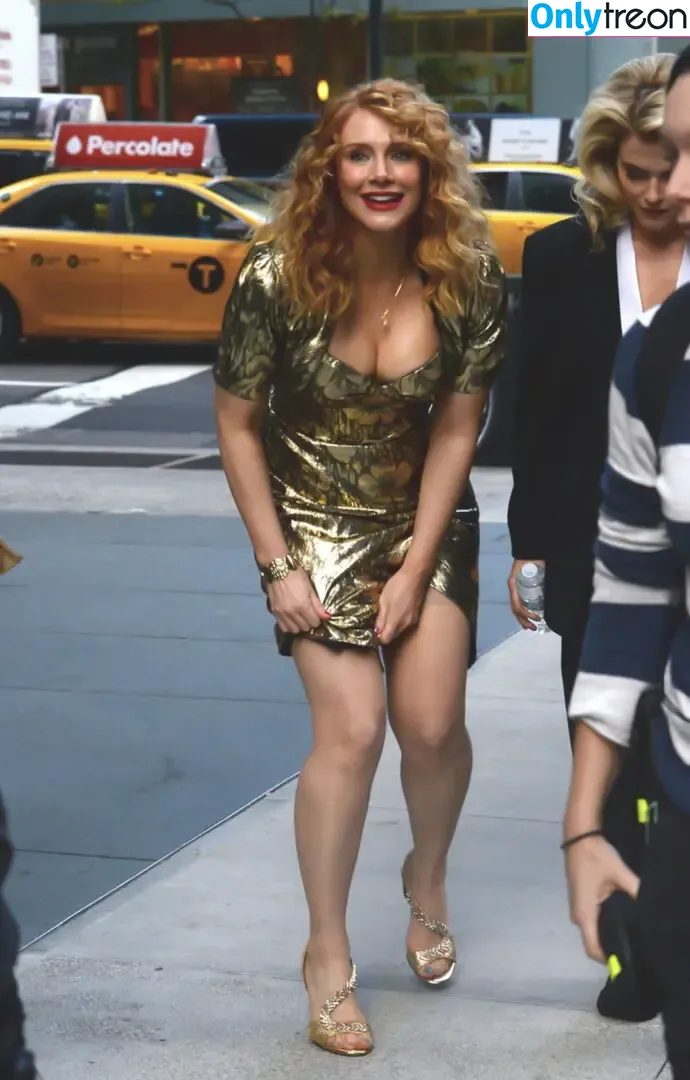 Bryce Dallas Howard nude photo #0651 (brycedhoward)