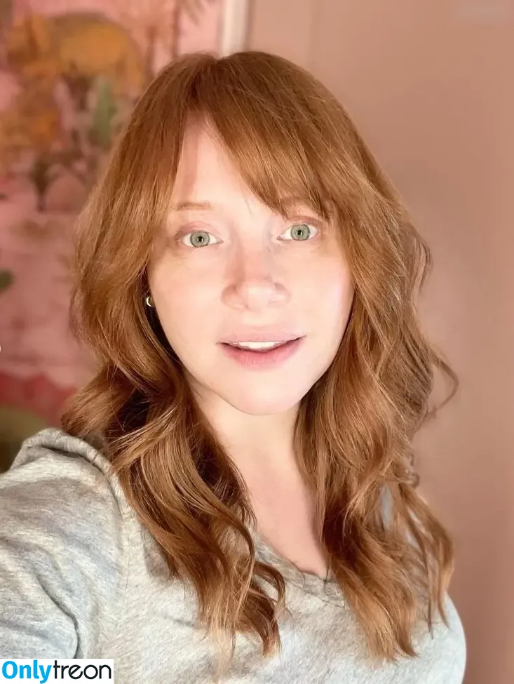 Bryce Dallas Howard nude photo #0674 (brycedhoward)