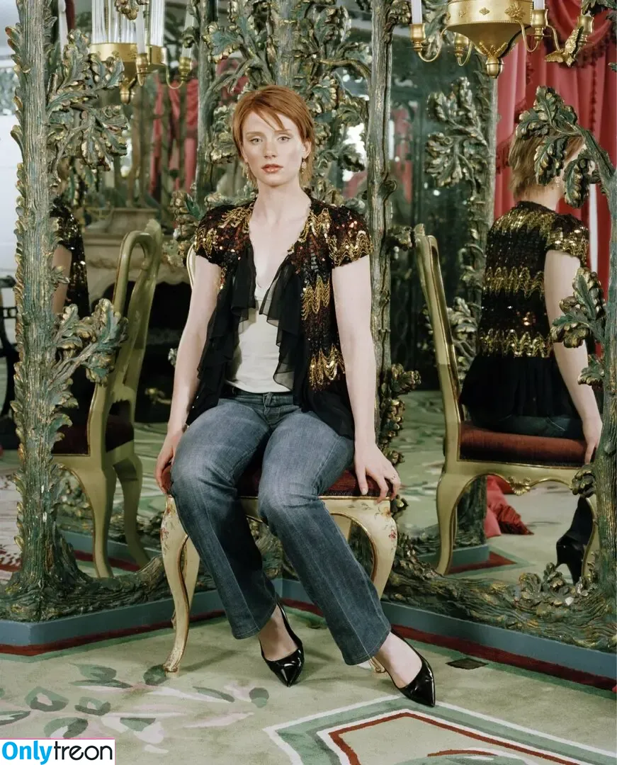 Bryce Dallas Howard nude photo #0713 (brycedhoward)