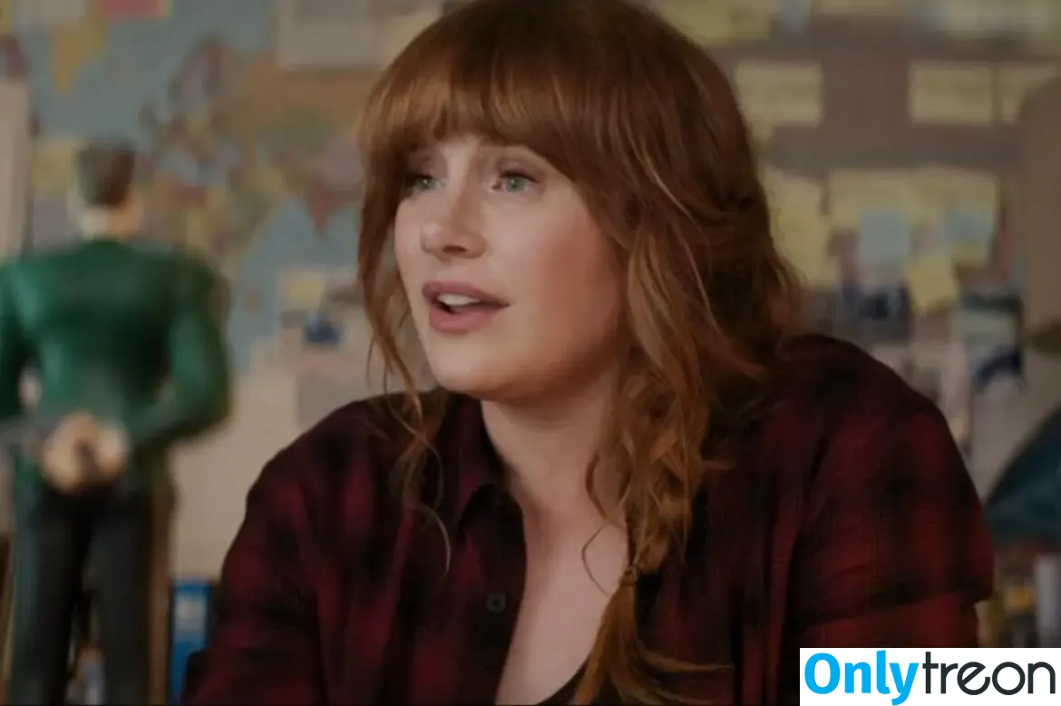 Bryce Dallas Howard nude photo #0790 (brycedhoward)
