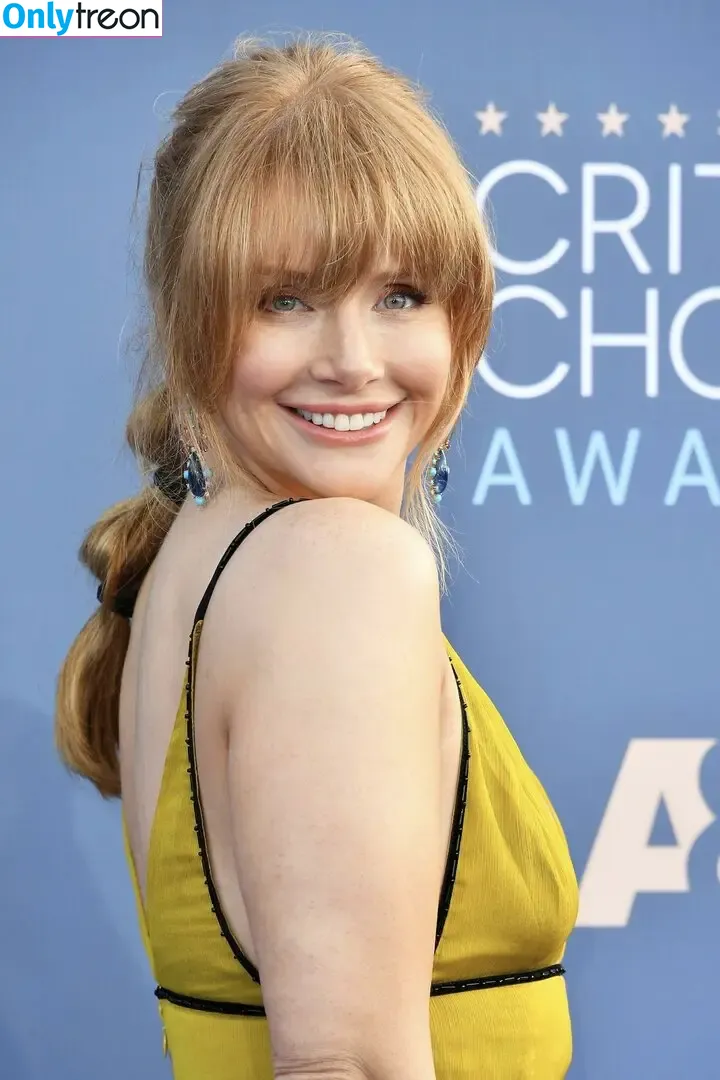 Bryce Dallas Howard nude photo #0913 (brycedhoward)