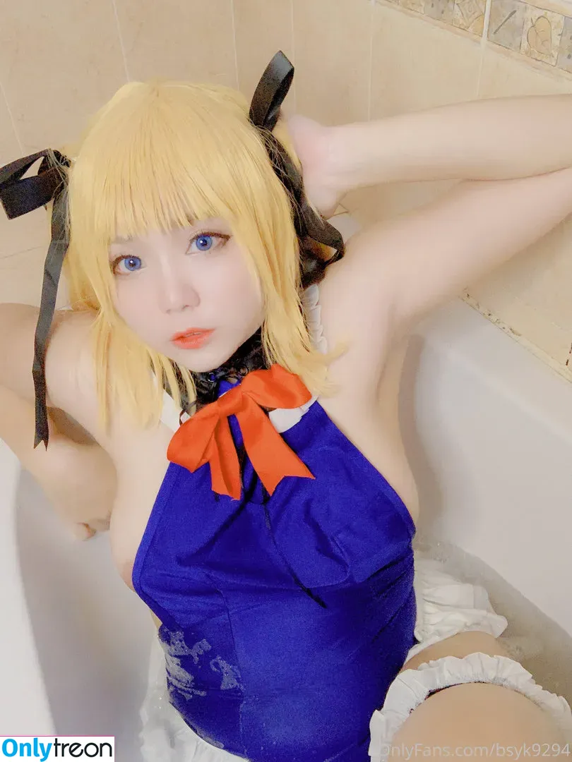 bsyk9294 nude photo #0052 (smilebibison / yuzuju_)